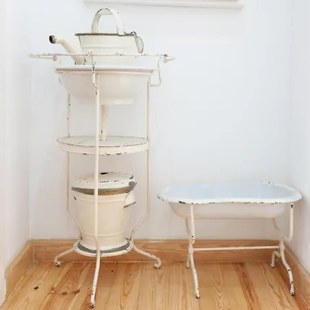 Apartamento Stylish, Bright & Historic -bica I