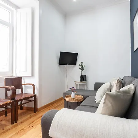 Apartamento Stylish, Bright & Historic -bica I