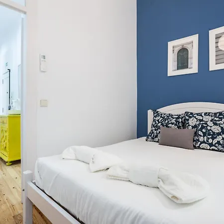 Stylish, Bright & Historic -bica I Daire *