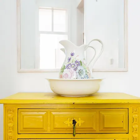 Appartement Stylish, Bright & Historic -bica I *