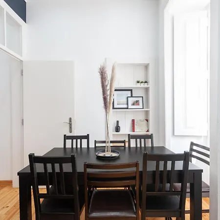 Stylish, Bright & Historic -bica I Apartment