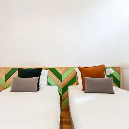 Stylish, Bright&historic -bica I Appartamento