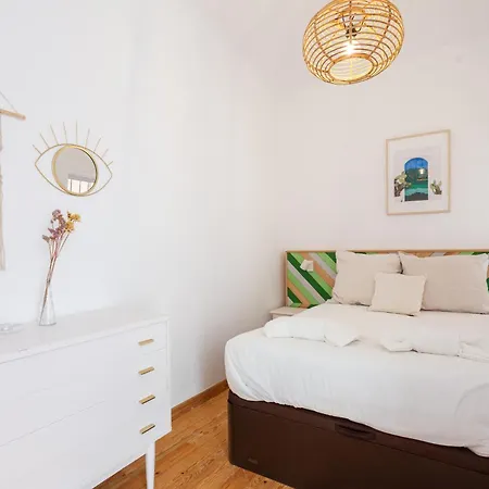 Stylish, Bright&historic -bica I Appartamento *